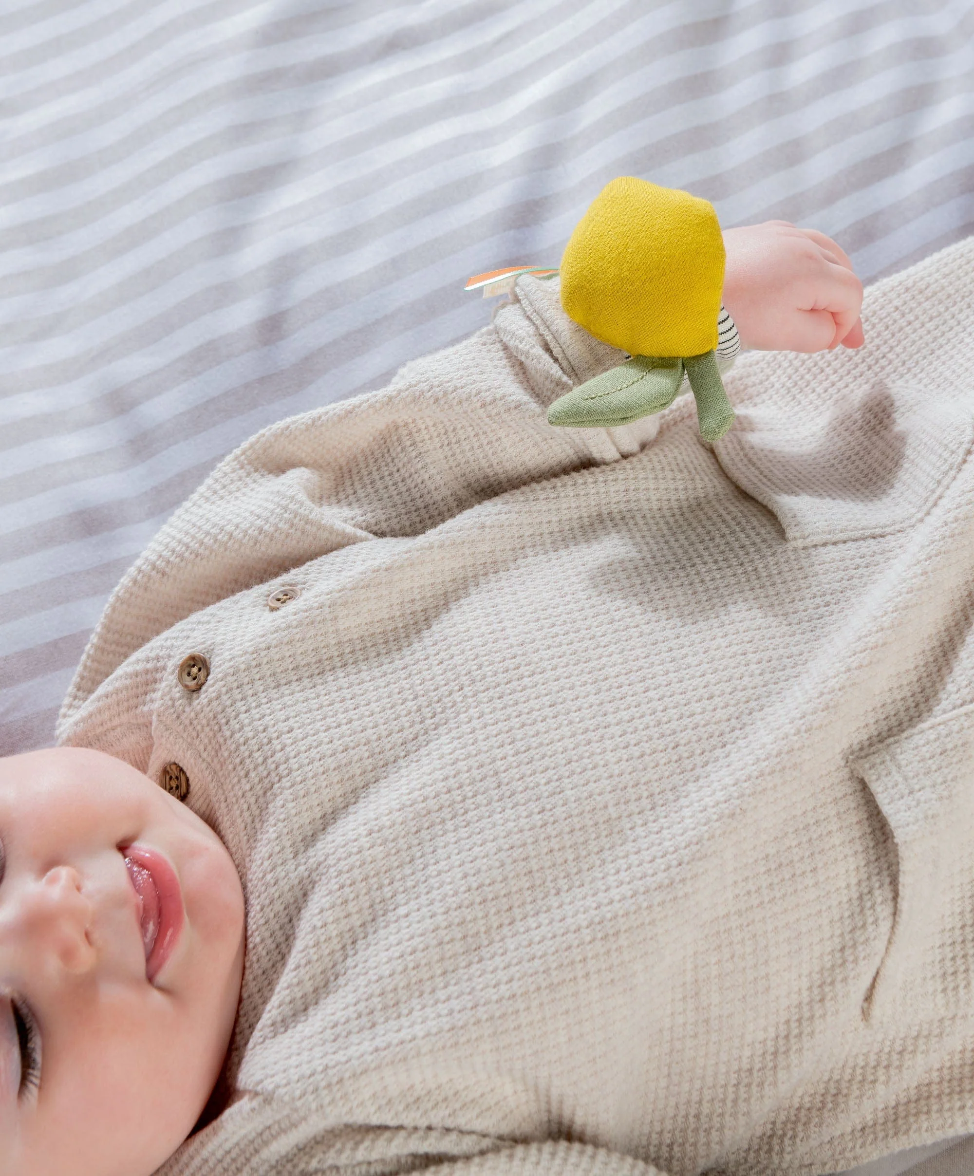 Wrist Rattles - Lion/Lemon  (2 Pack) - Image 4