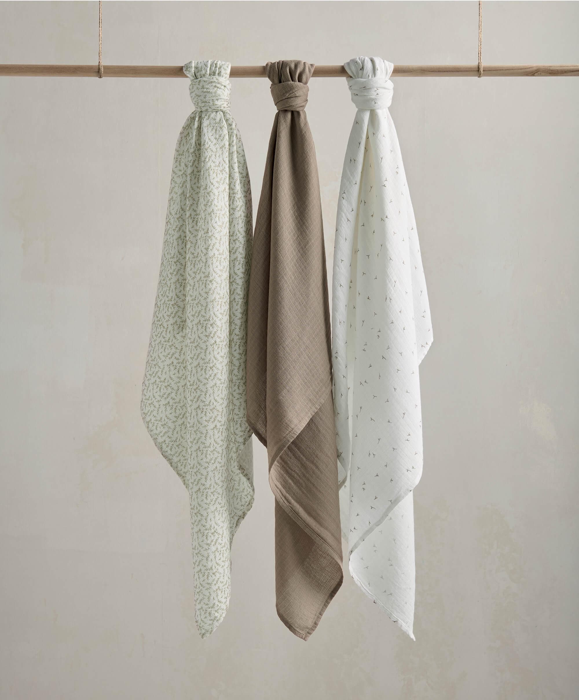 Large Muslin Squares (3 pack) - Welcome to the World Seedling