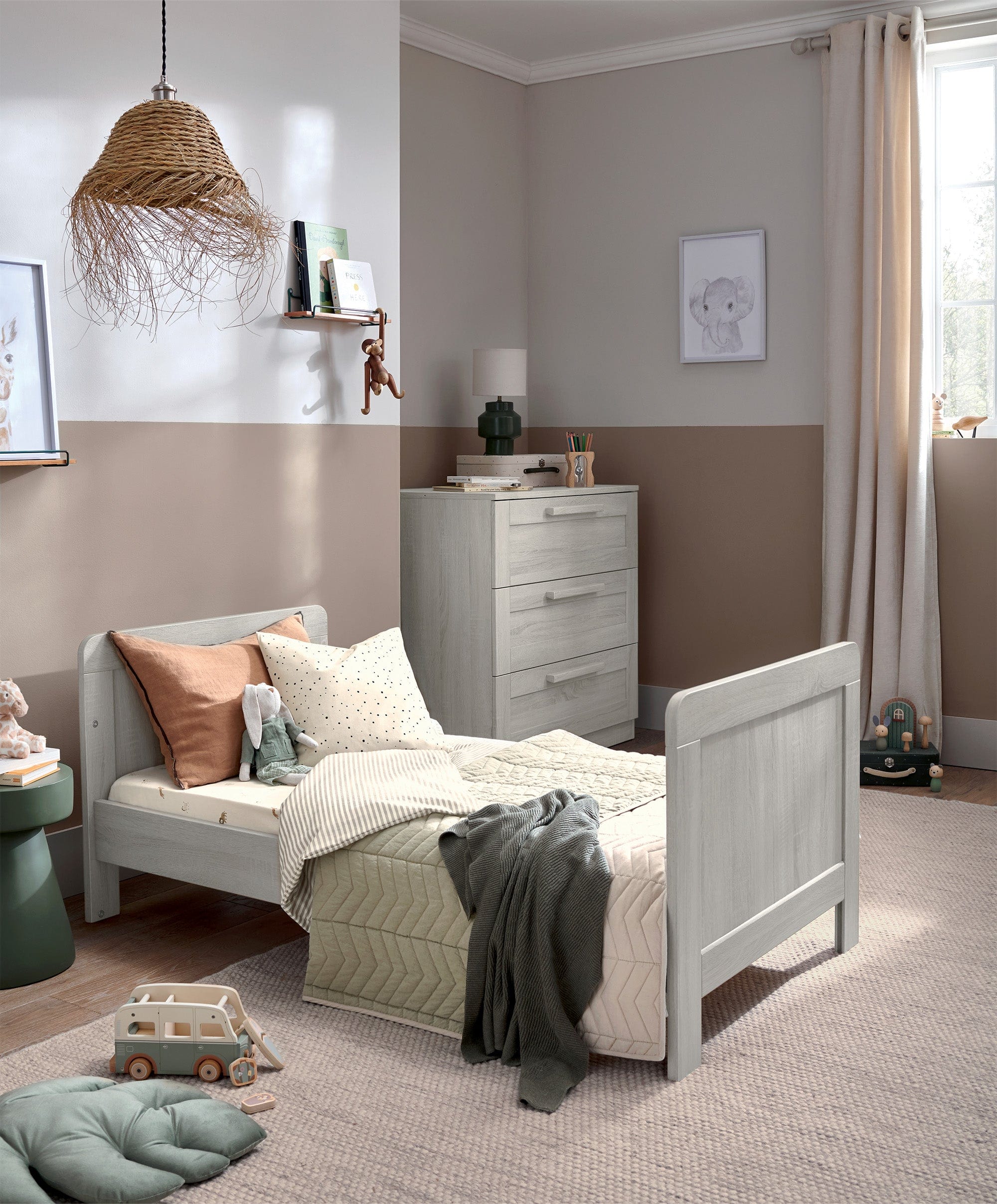 Atlas 2 Piece Cotbed Set with Dresser Changer - Nimbus White - Image 16