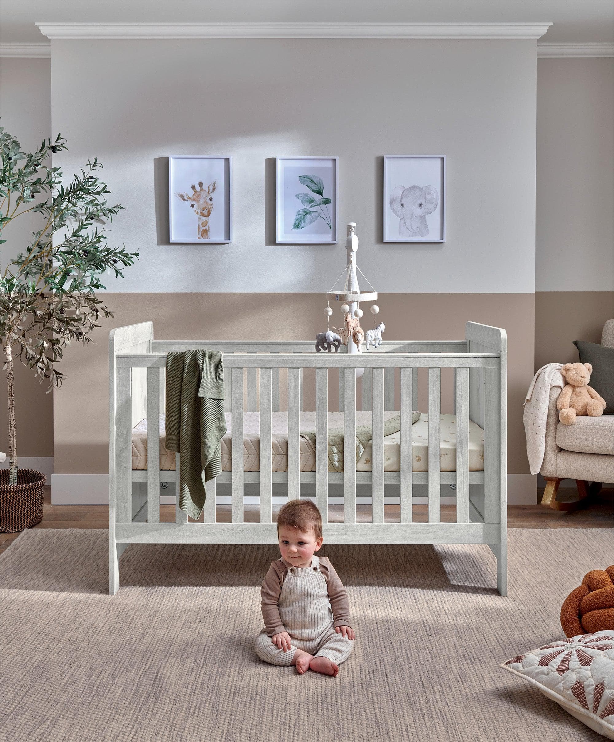Atlas 2 Piece Cotbed Set with Dresser Changer - Nimbus White - Image 4