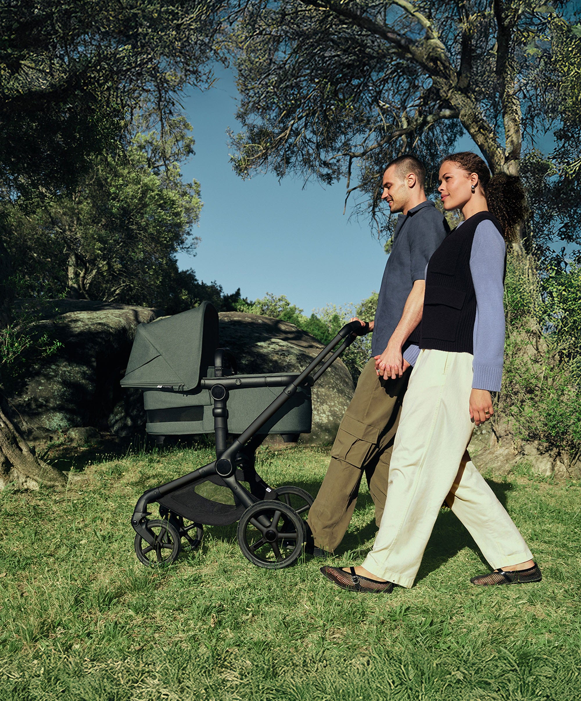Bugaboo Fox 5 Renew Pushchair Bundle With Maxi-Cosi Pebble 360 Pro Car Seat & Base (9 Pieces) – Forest Green - Image 2