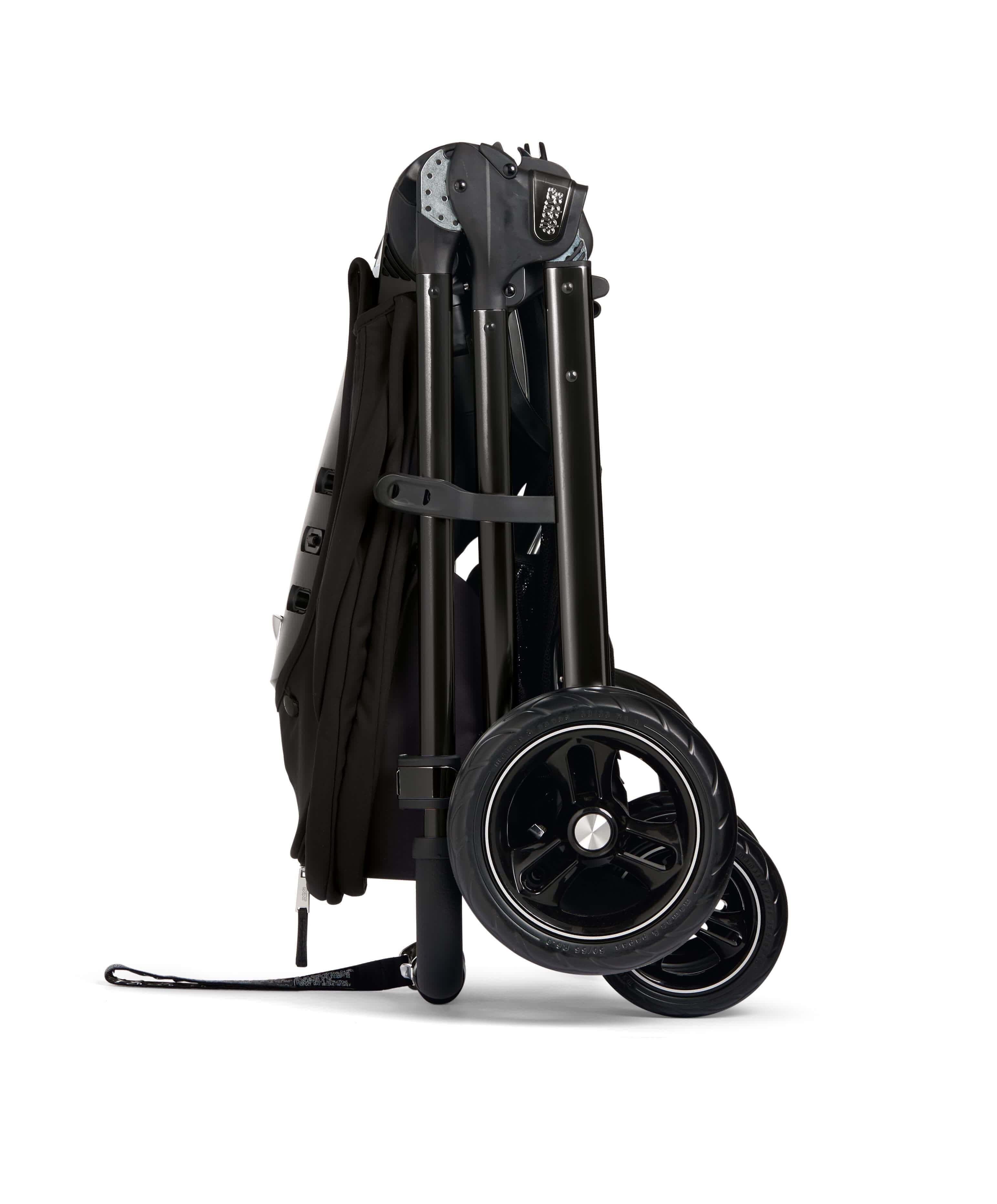 Flip XT³ Pushchair Complete Bundle with Cybex Cloud T Car Seat & Base (8 Pieces) - Ink - Image 6