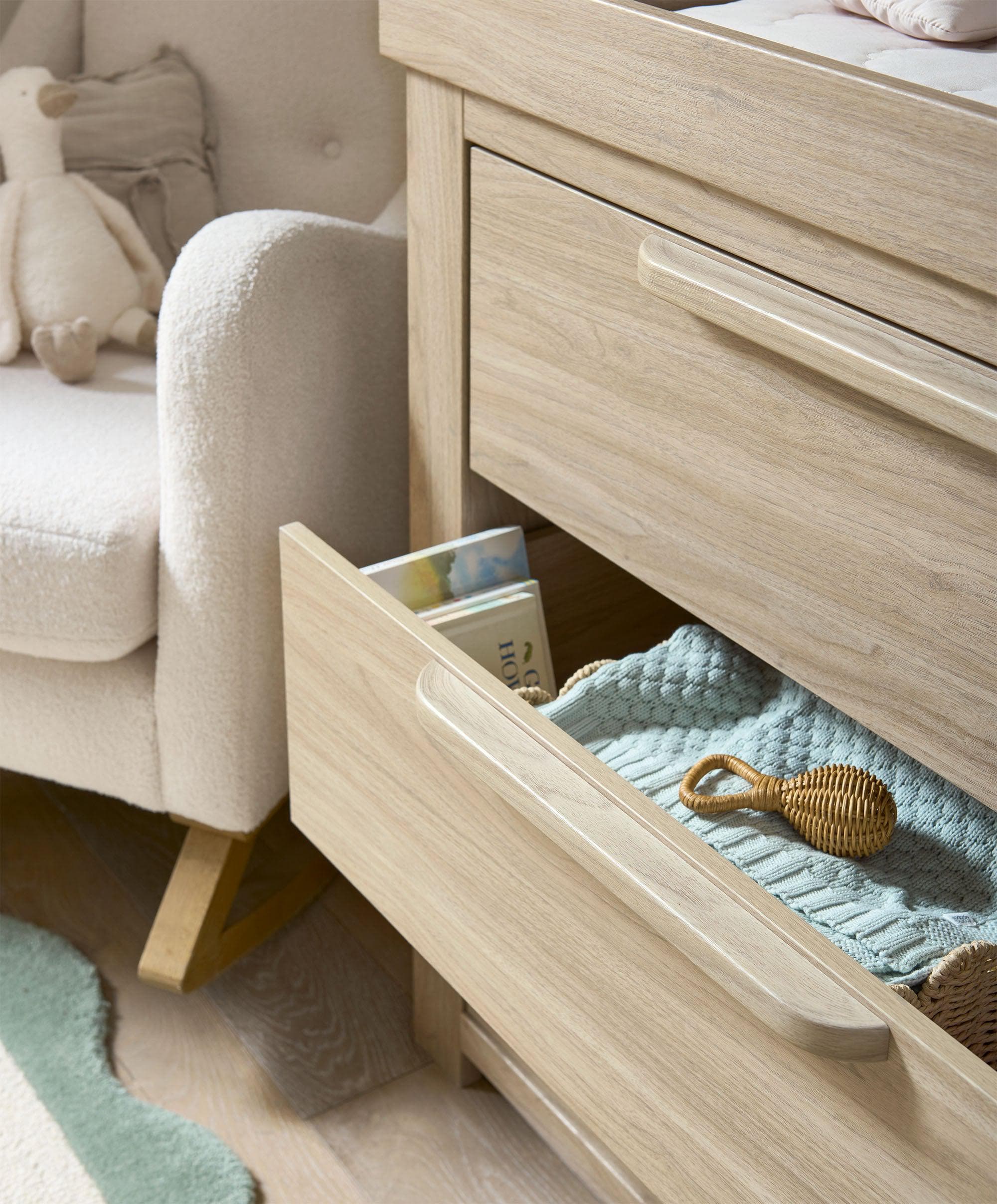 Franklin Dresser Changer - Oak - Image 3
