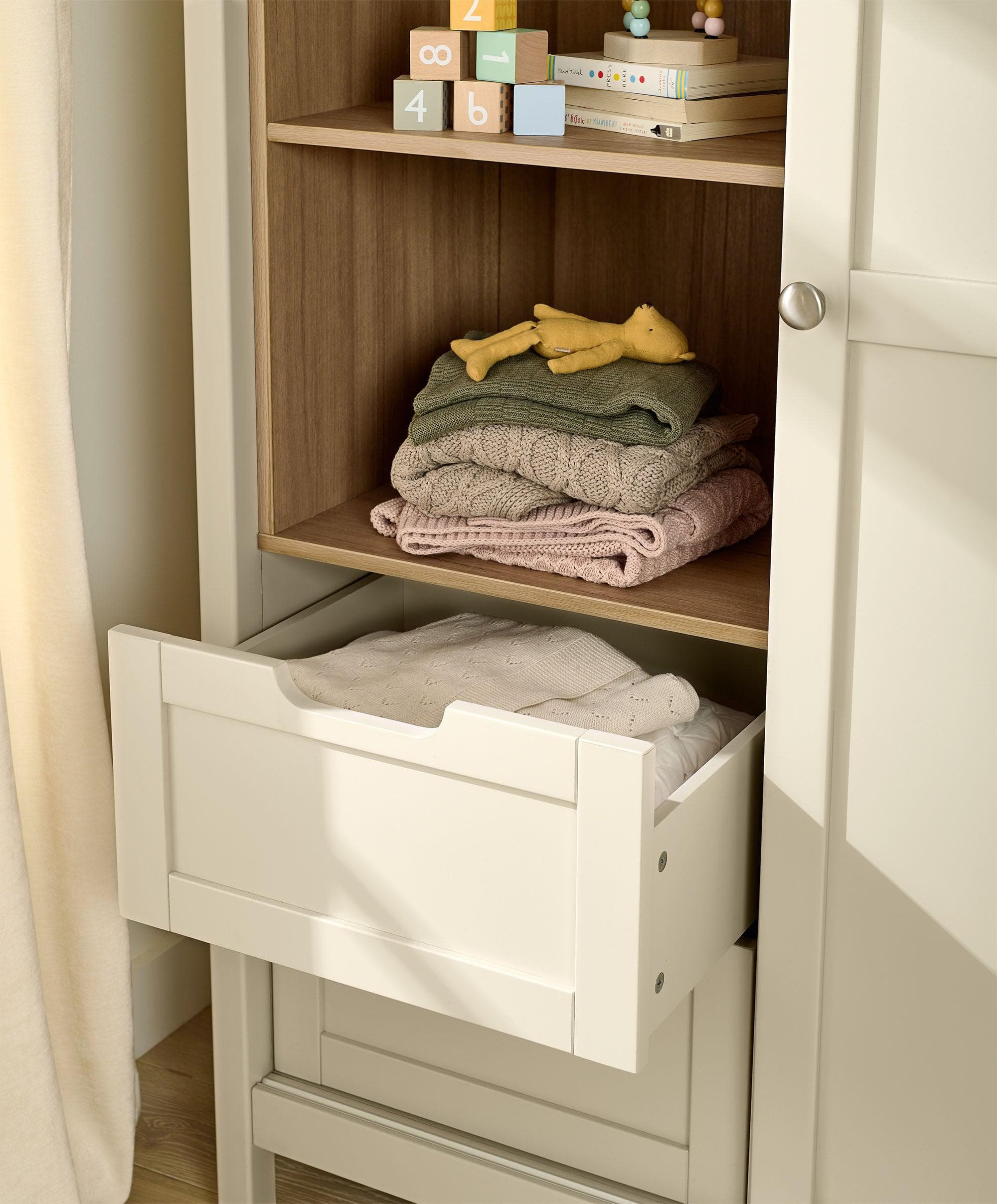 Harwell Nursery Bundle with Lua Bedside Crib (6 Piece) – Cashmere - Image 13