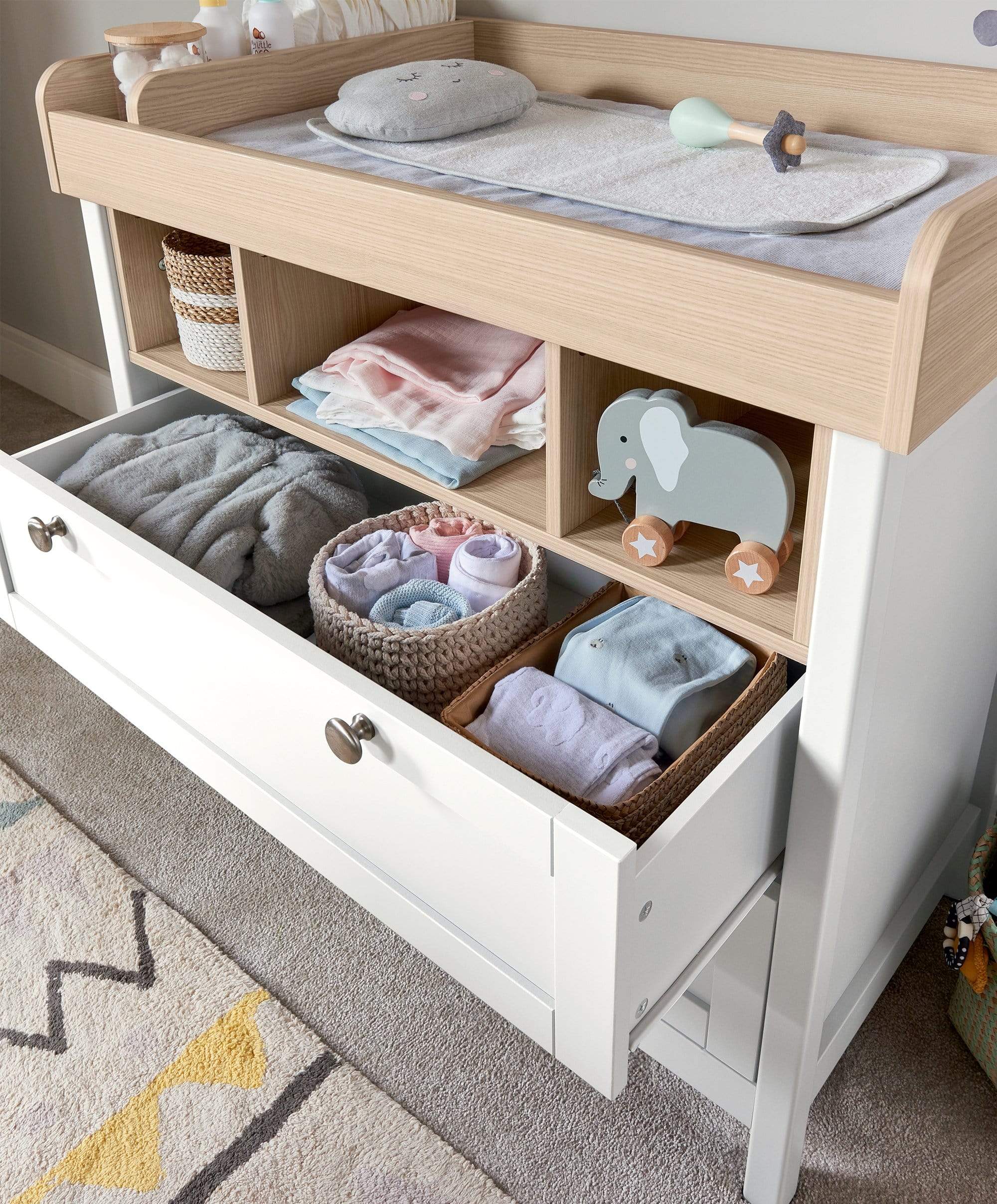 Harwell 2 Piece Cotbed Set with Dresser Changer - White - Image 15