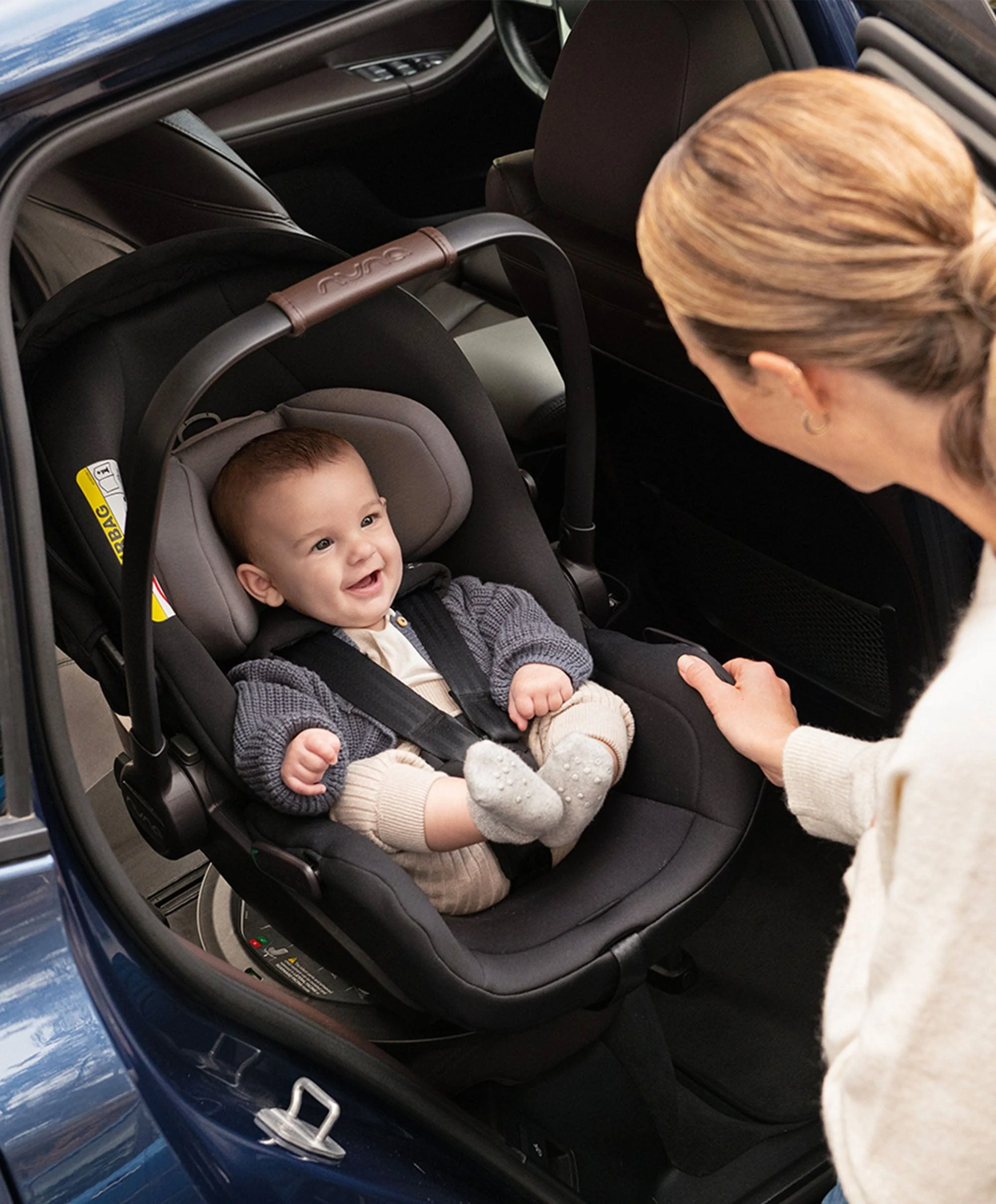 Nuna Arra Flex Car Seat - Chestnut - Image 2