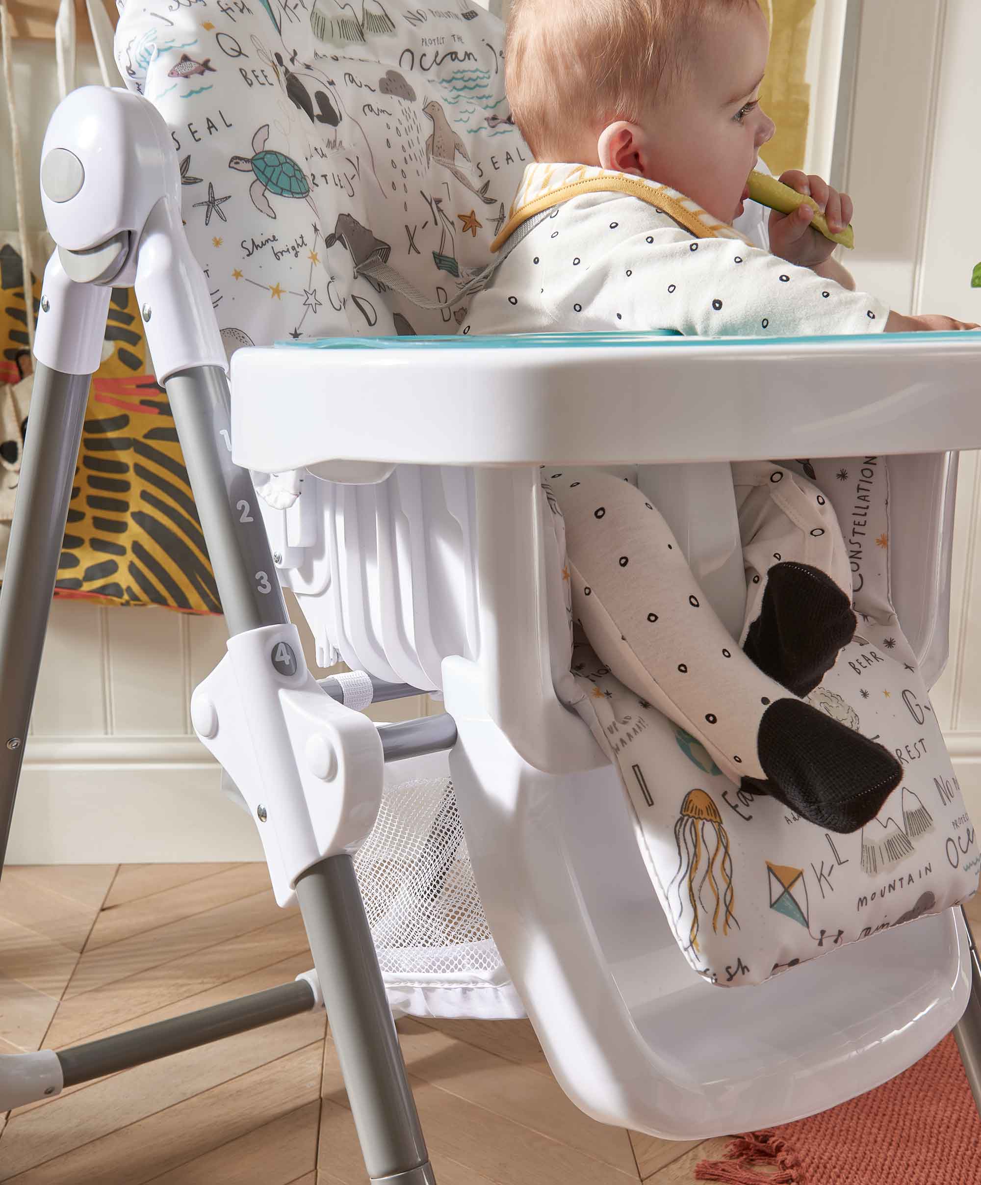 Snax Highchair - Happy Planet - Image 3