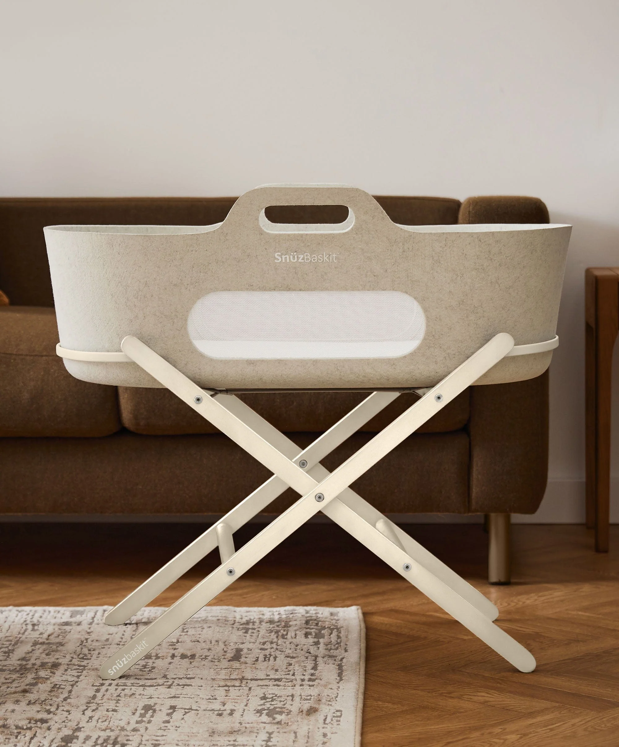 SnuzBaskit Barley Moses Basket and Cashmere Stand - Barley/Cashmere