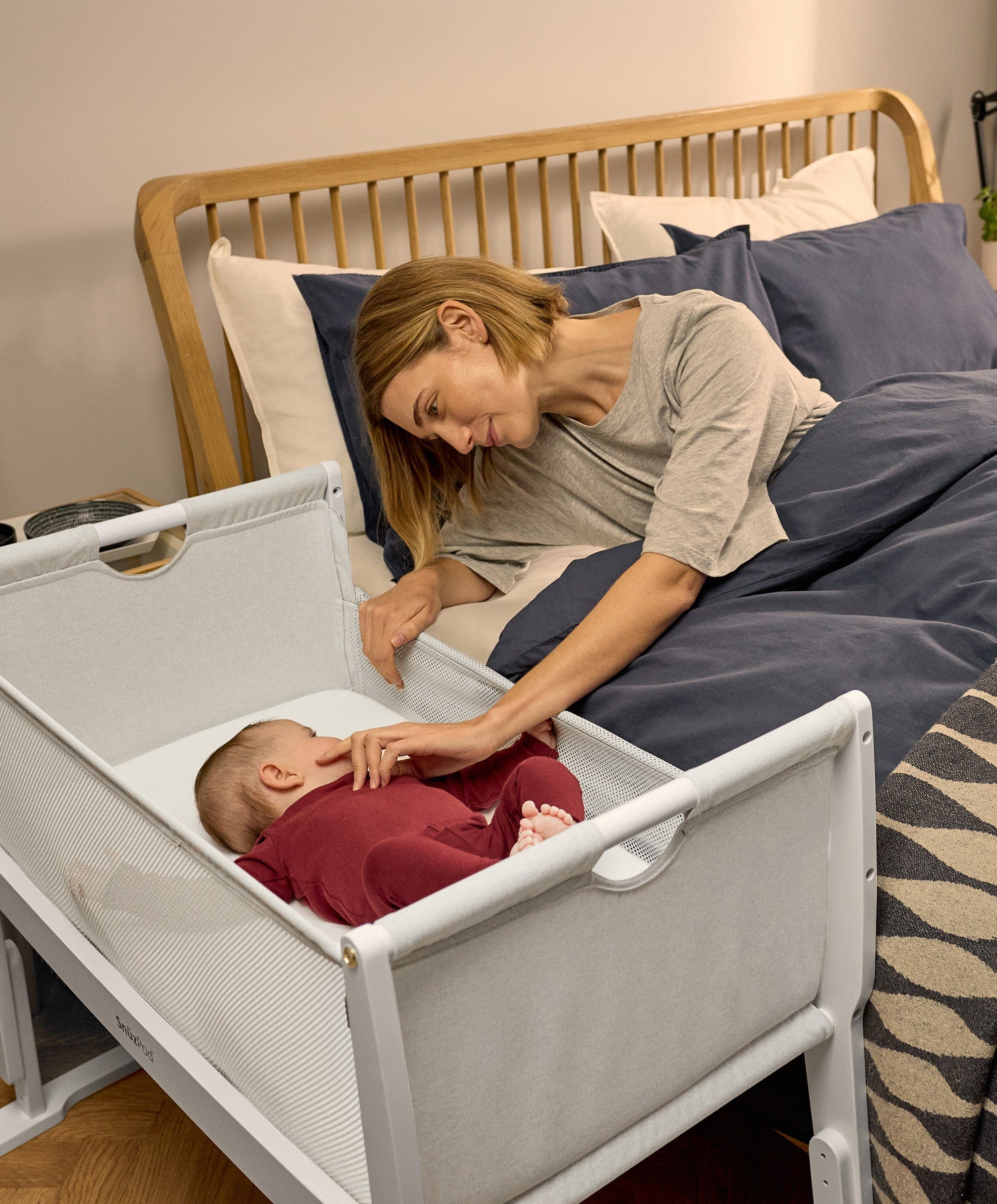SnuzPod Studio Bedside Crib - Paris - Image 3