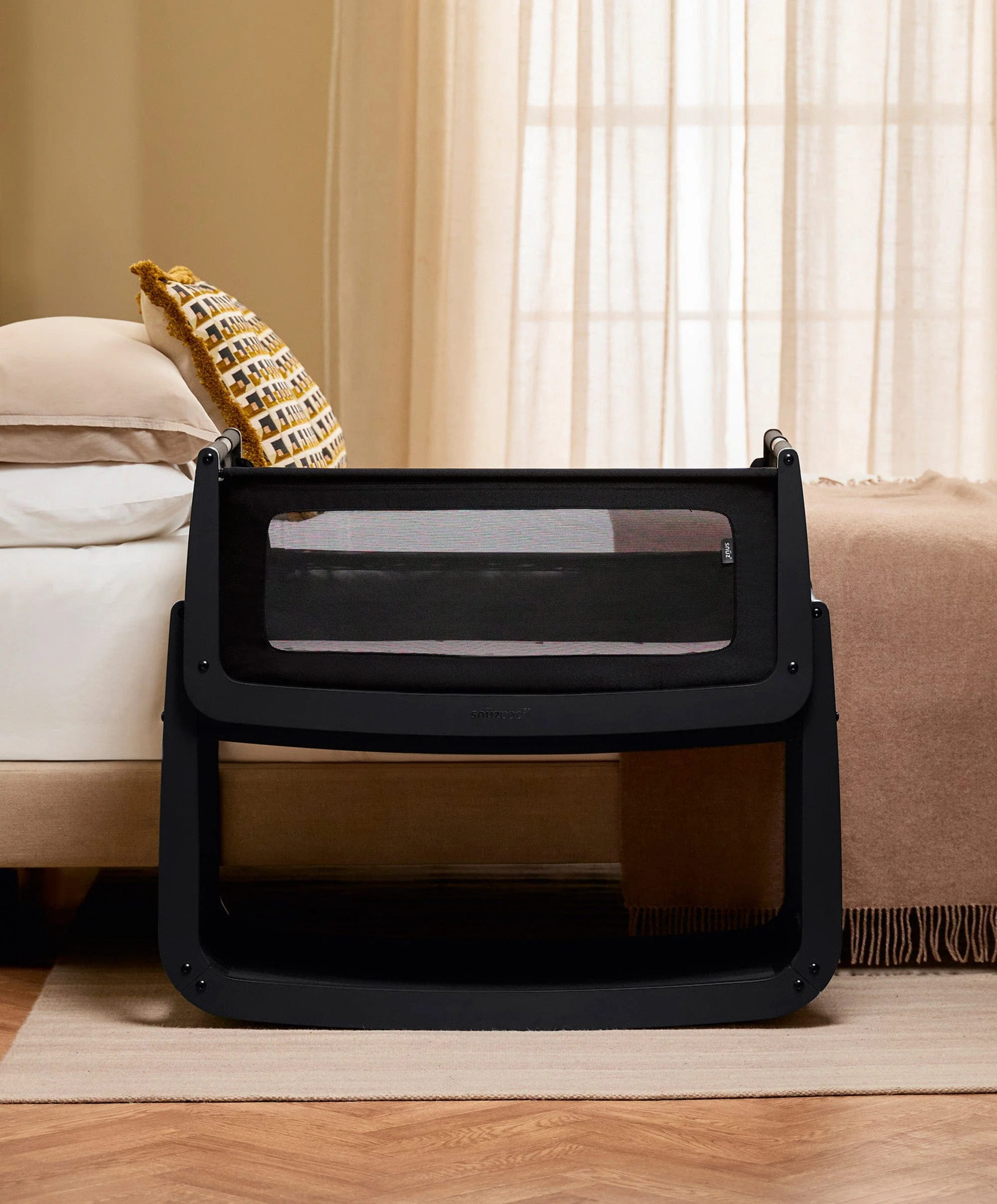SnuzPod 5 Bedside Crib - Graphite