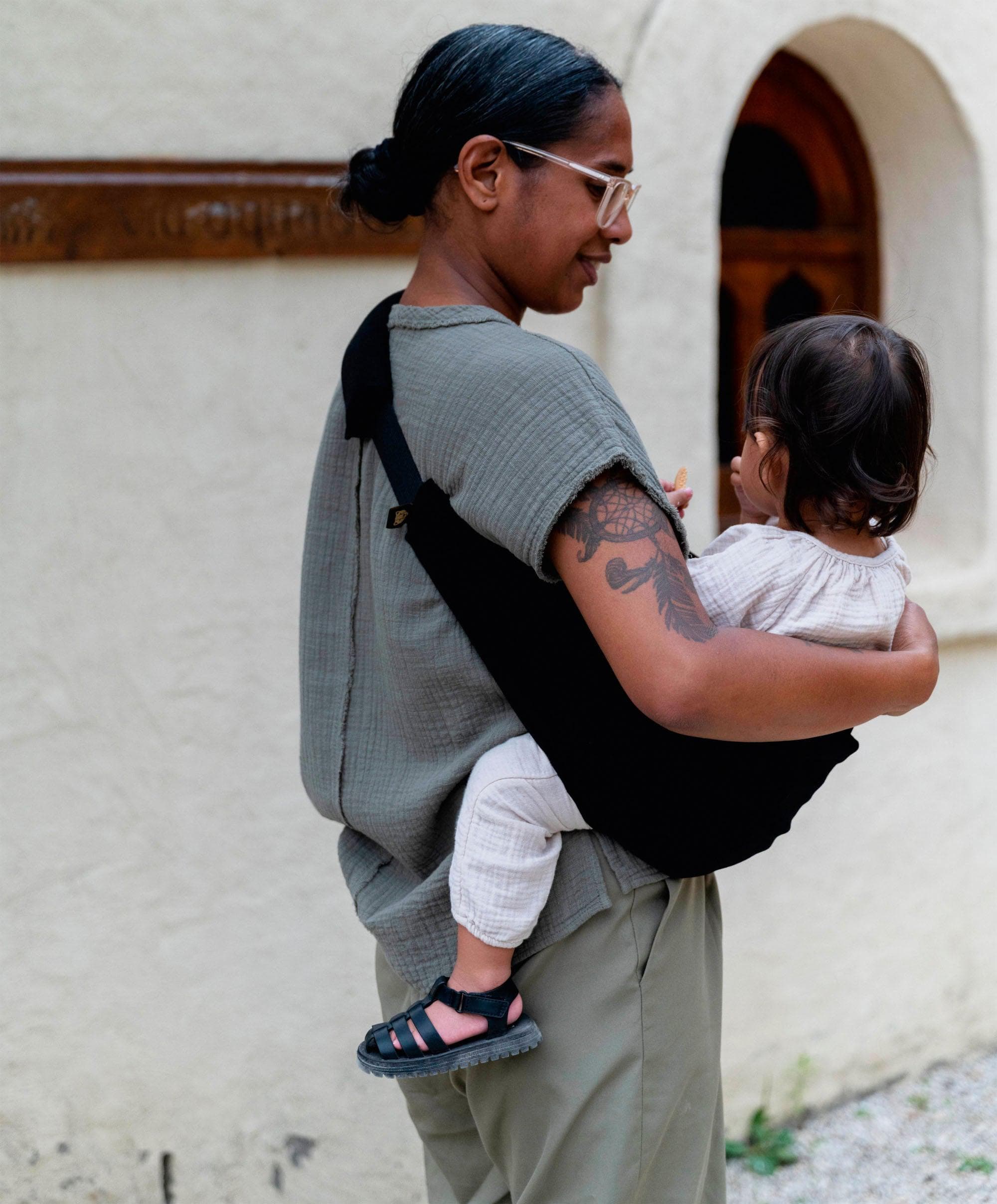 Wildride Toddler Carrier - Black